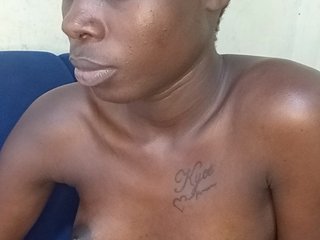 Nairobidoll's Live Webcam