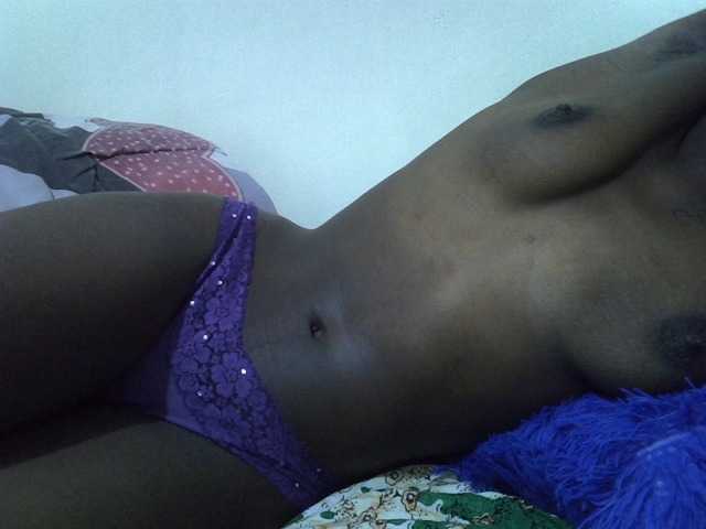 Sex chat gratuit in direct cu Nairobidoll pe BongaCams