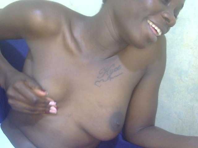 Nairobidoll live cam preview