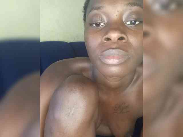 Nairobidoll webcam