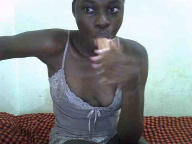 Nairobidoll webcam