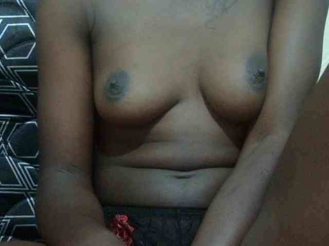 Nairobidoll webcam