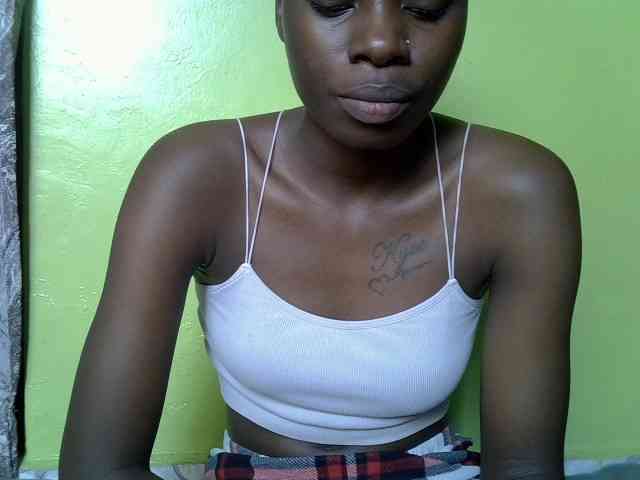 Nairobidoll webcam
