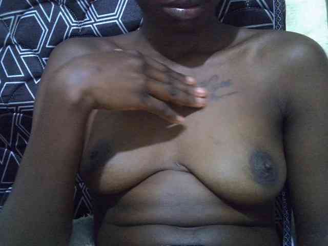 Nairobidoll webcam