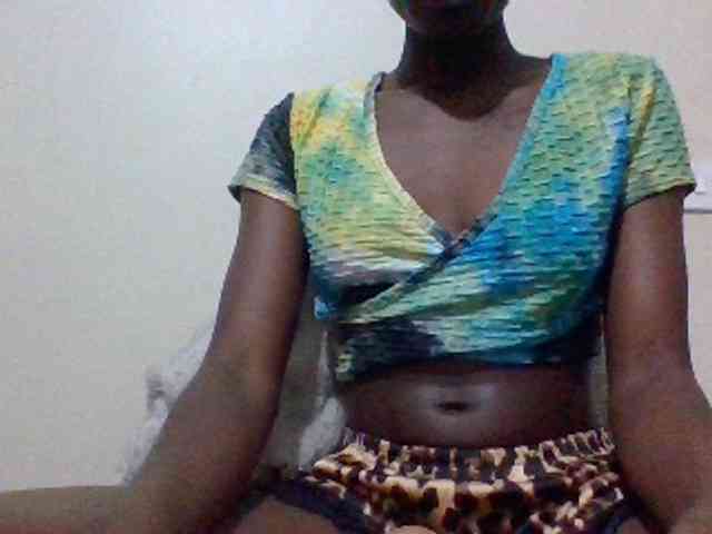 Nairobidoll webcam
