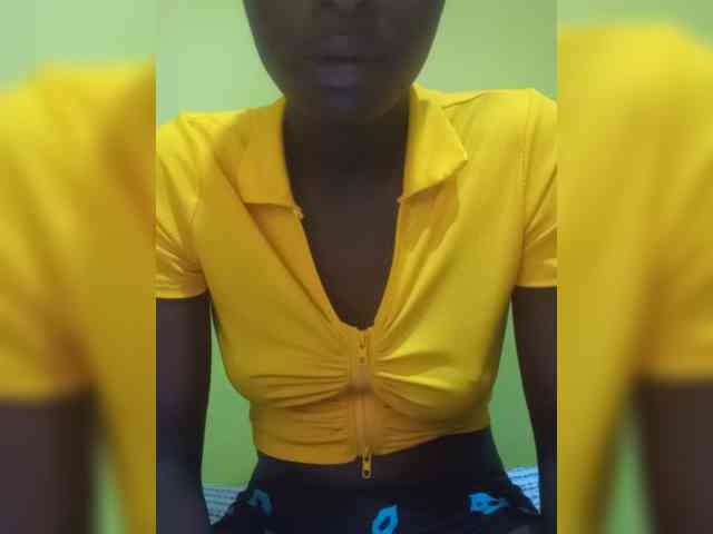 Nairobidoll webcam