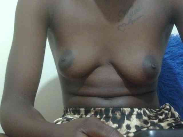 Nairobidoll webcam