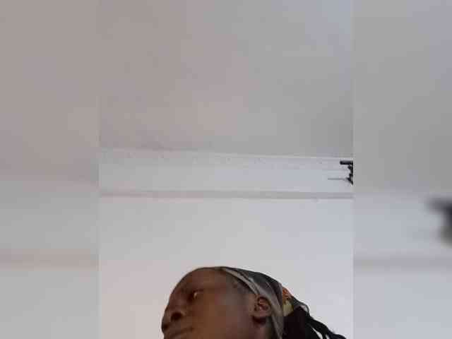 Nairobidoll webcam