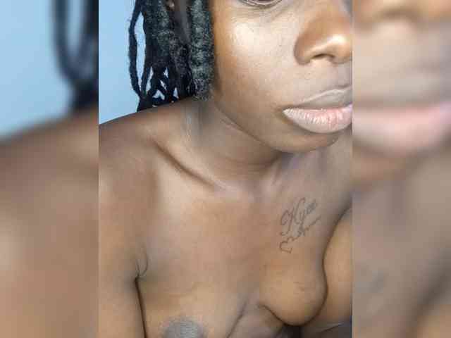 Nairobidoll webcam