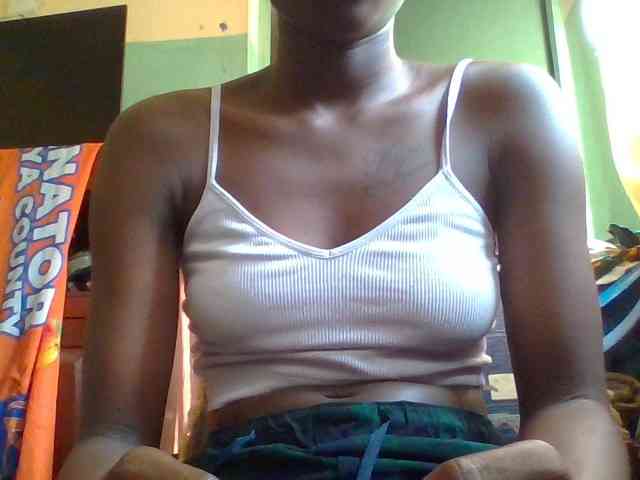 Nairobidoll webcam