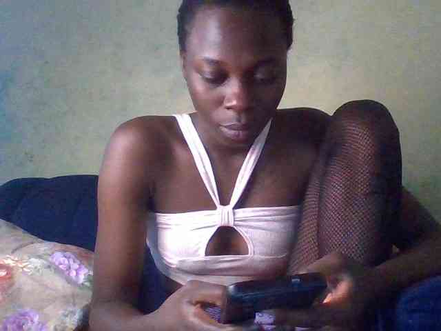 Nairobidoll webcam