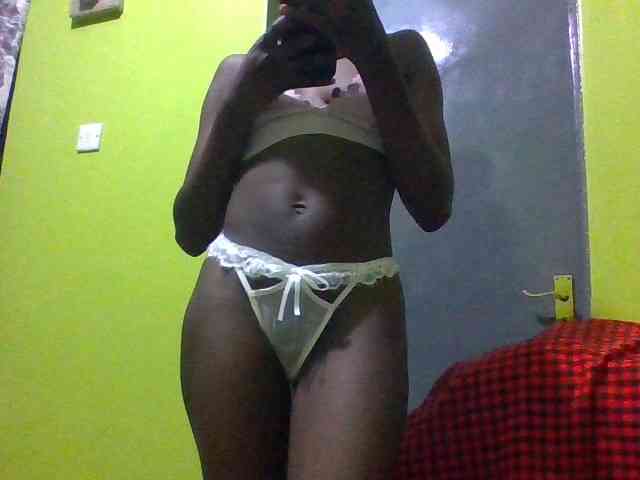 Nairobidoll webcam