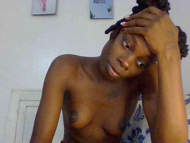 Nairobidoll webcam