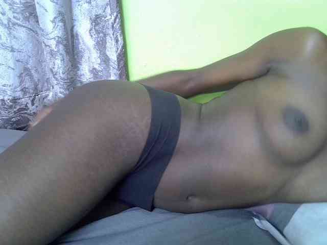 Nairobidoll webcam