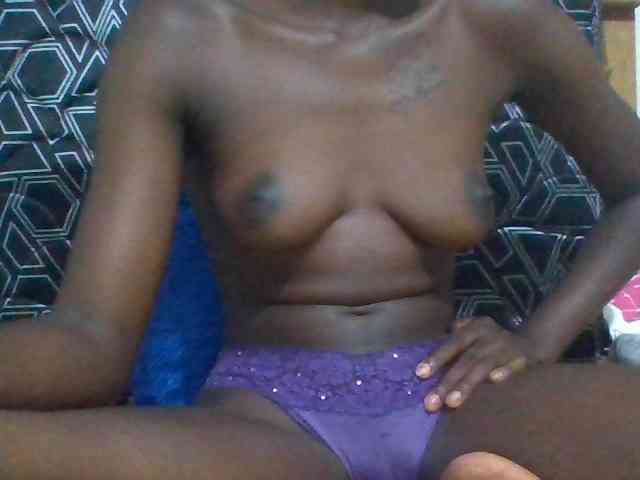 Nairobidoll webcam