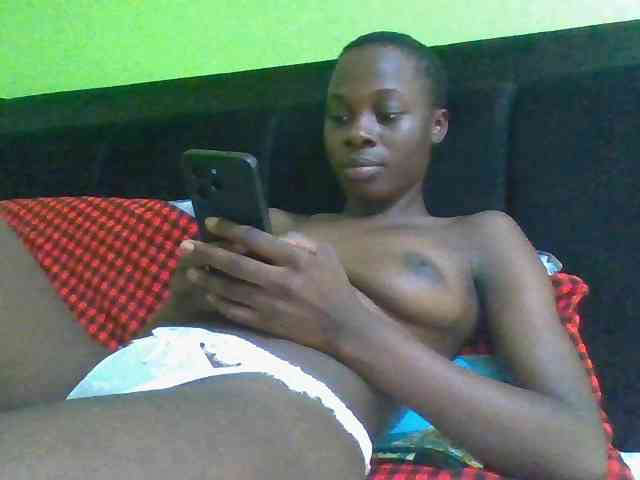 Nairobidoll webcam