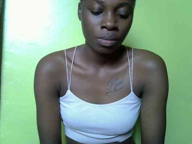 Nairobidoll webcam