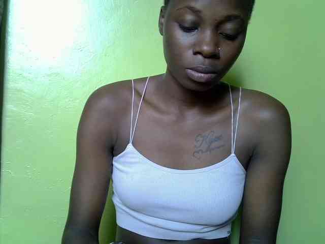 Nairobidoll webcam