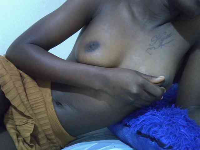 Nairobidoll webcam