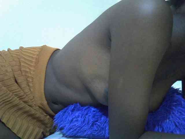 Nairobidoll webcam