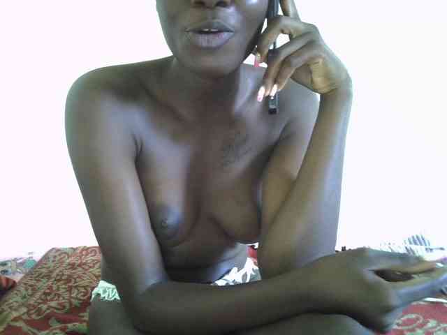 Nairobidoll webcam