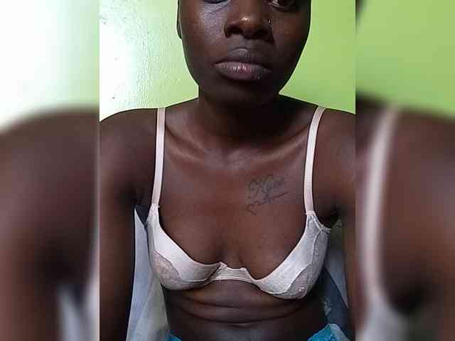 Nairobidoll webcam