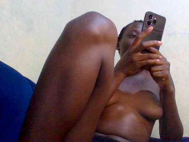 Nairobidoll webcam