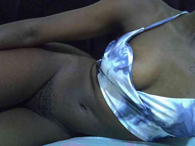 Nairobidoll webcam