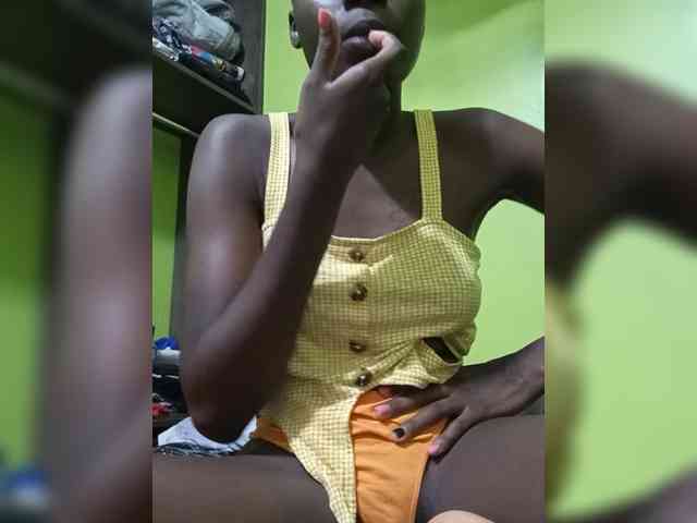 Nairobidoll webcam