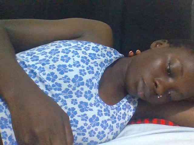 Nairobidoll webcam
