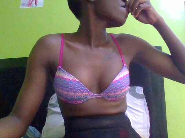 Nairobidoll webcam