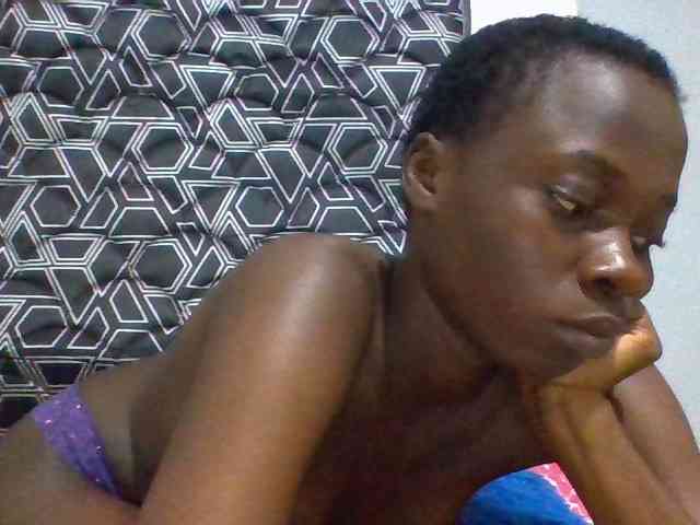 Nairobidoll webcam