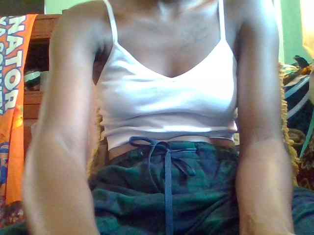 Nairobidoll webcam