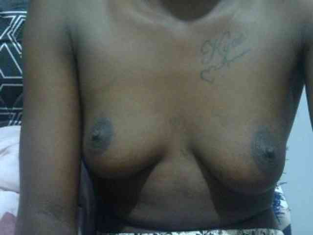 Nairobidoll webcam