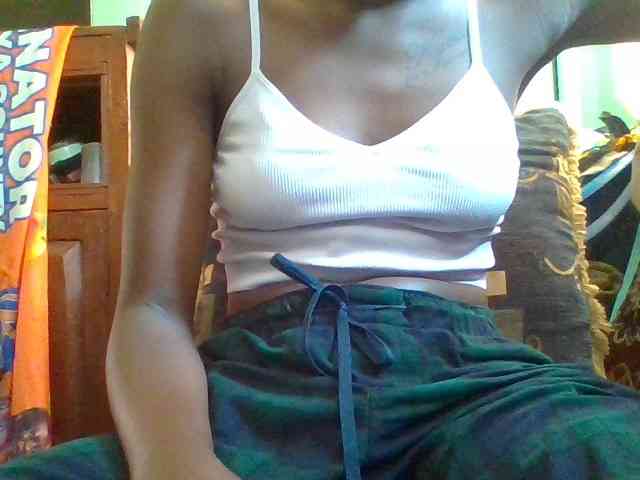 Nairobidoll webcam