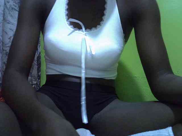 Nairobidoll webcam