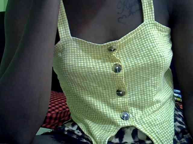 Nairobidoll webcam