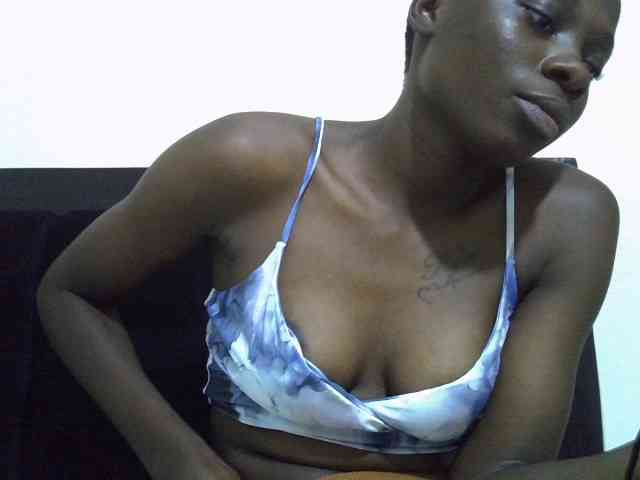 Nairobidoll webcam