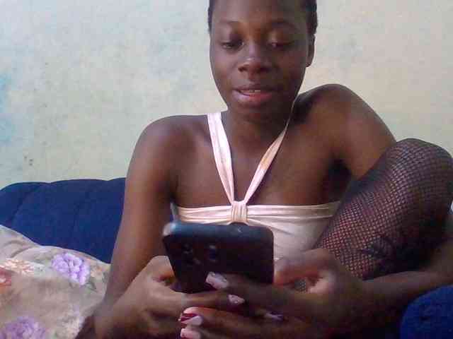 Nairobidoll webcam