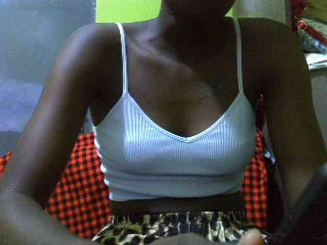 Nairobidoll webcam