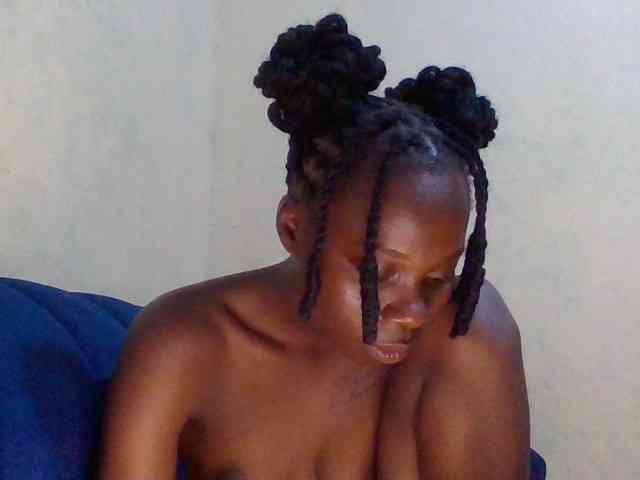 Nairobidoll webcam