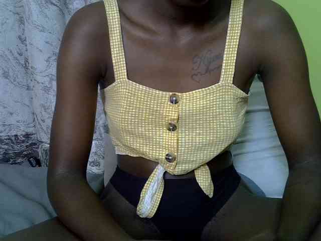 Nairobidoll webcam