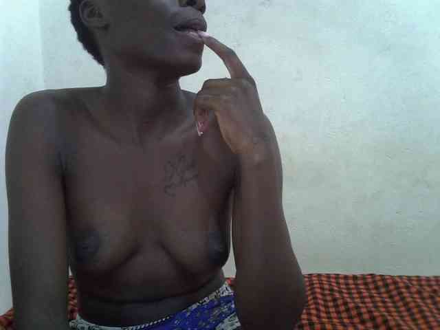 Nairobidoll webcam