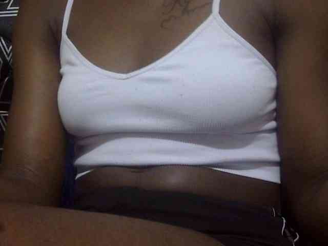 Nairobidoll webcam