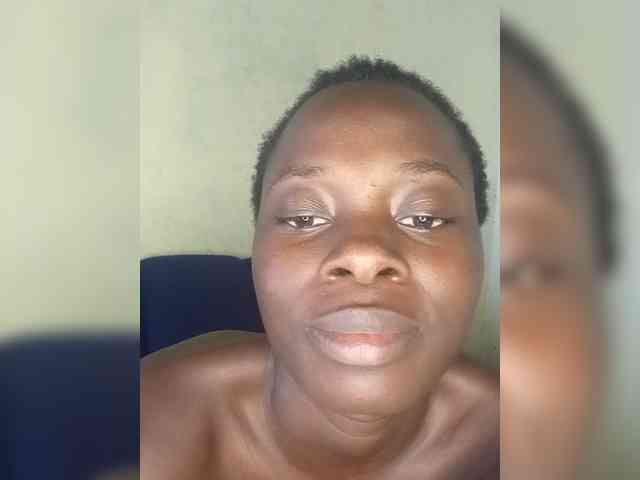 Nairobidoll webcam