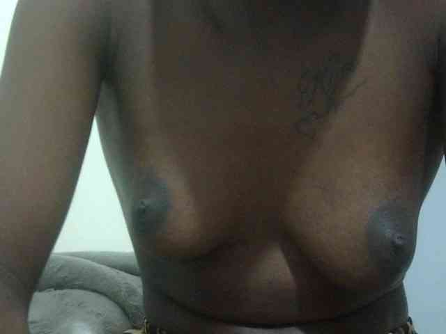 Nairobidoll webcam