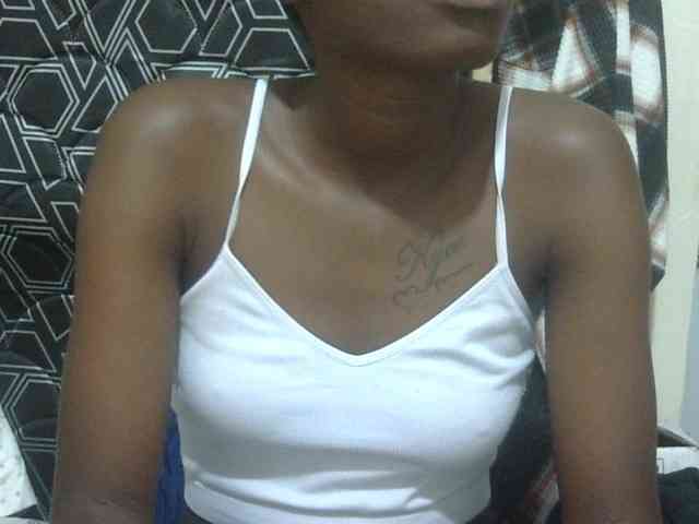 Nairobidoll webcam