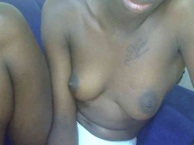 Nairobidoll webcam