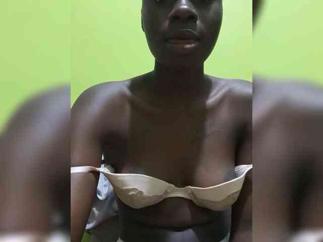 Nairobidoll webcam