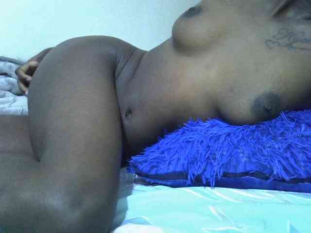 Nairobidoll webcam